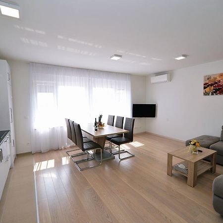 Villa Martina Ika Ngoại thất bức ảnh